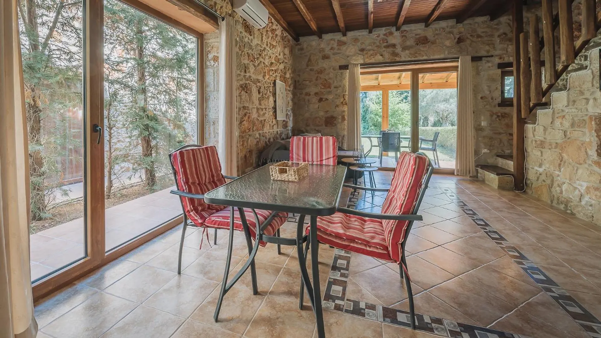Stone Made 3 Private Villa Kriopigi Holiday home